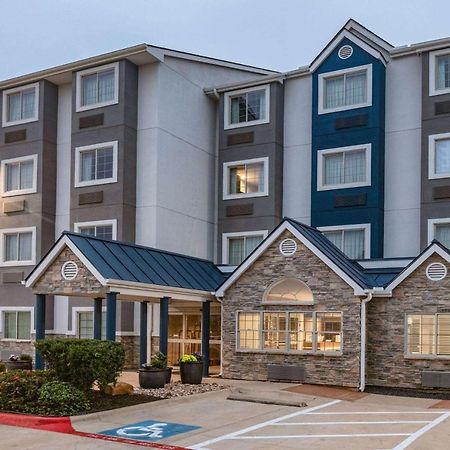 Microtel Inn & Suites By Wyndham Austin Airport Bagian luar foto