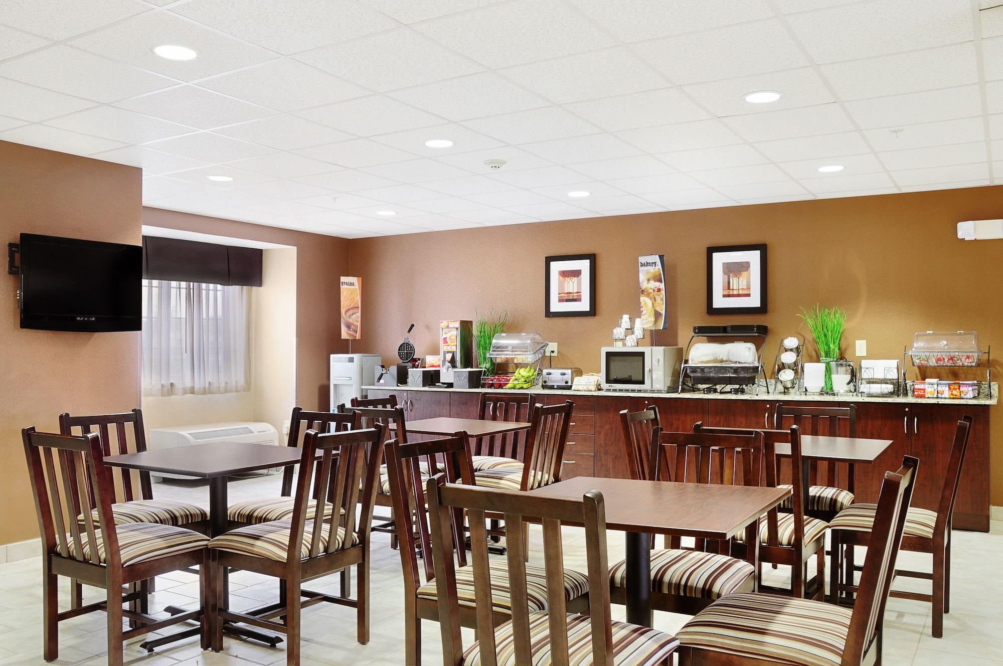 Microtel Inn & Suites By Wyndham Austin Airport Bagian luar foto